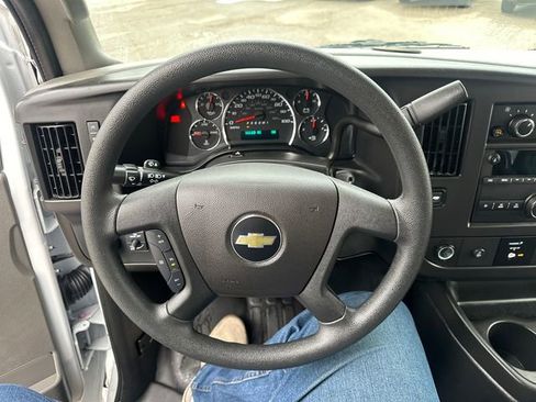 Used 2025 Chevrolet Express 3500 Extended w/ Driver Convenience Package RWD image 30