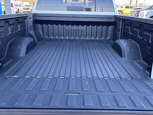 Used 2024 GMC Sierra 2500 AT4 w/ AT4 Premium Plus Package image 6