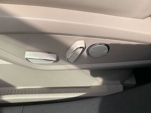 Certified 2022 Lincoln Nautilus Reserve w/ Equipment Group 201A image 24