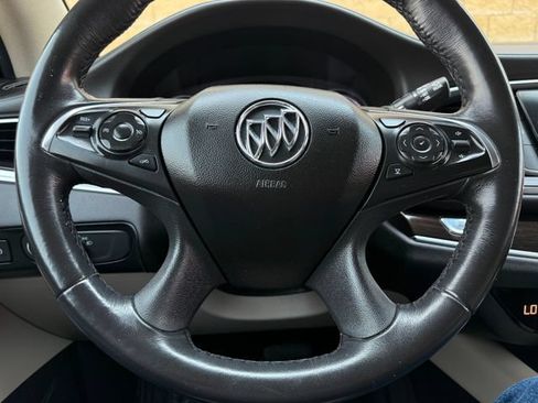 Used 2019 Buick Enclave Essence AWD/4WD image 13