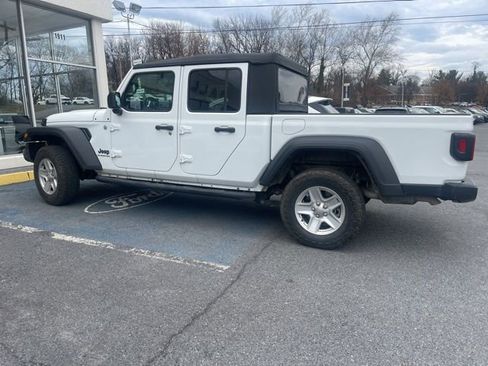 Used 2020 Jeep Gladiator Sport w/ Quick Order Package 24S image 4