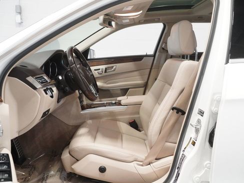Used 2015 Mercedes-Benz E 350 4MATIC Wagon image 11