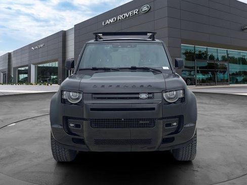 Used 2023 Land Rover Defender 130 X-Dynamic SE image 8