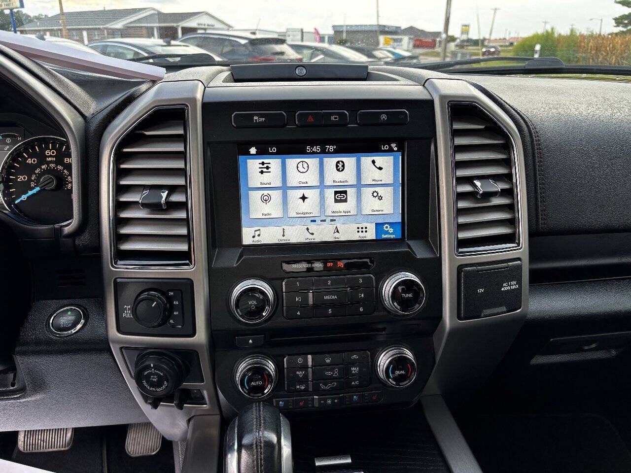 Used 2018 Ford F150 Platinum w/ Equipment Group 701A Luxury AWD/4WD image 24