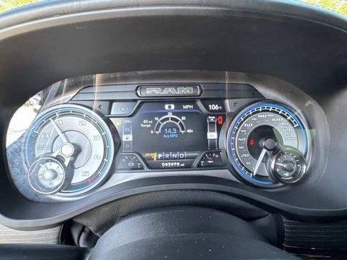 Used 2022 RAM 1500 Limited w/ Body Color Bumper Group image 25