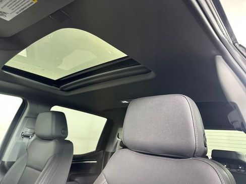 Used 2026 Chevrolet Silverado 1500 LTZ image 12