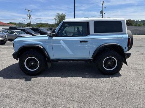 Certified 2024 Ford Bronco Heritage Edition AWD/4WD image 3