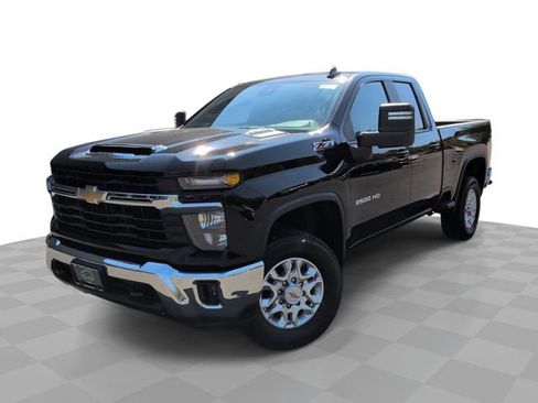 Used 2024 Chevrolet Silverado 2500 LT w/ Convenience Package AWD/4WD image 1