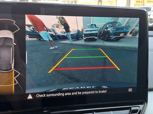 Certified 2023 Volkswagen ID.4 Pro RWD image 18