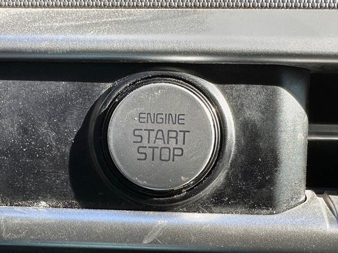 Used 2022 Kia K5 LXS image 27