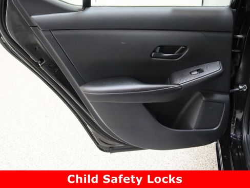 Used 2024 Nissan Sentra SV image 25