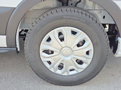 New 2025 Ford Transit 350 XLT RWD image 7