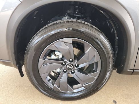 Used 2026 Nissan Rogue SV FWD image 30