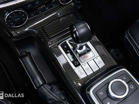 Used 2018 Mercedes-Benz G 550 Squared image 32