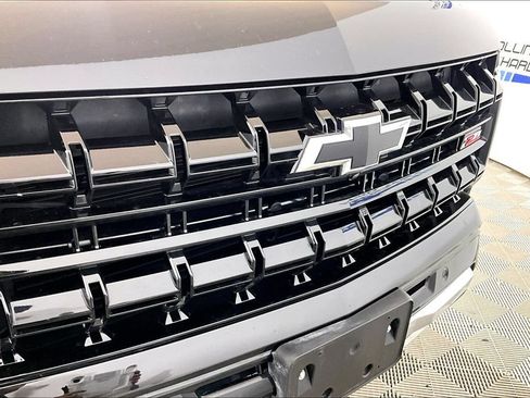 Used 2025 Chevrolet Suburban Z71 AWD/4WD image 24