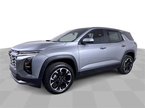 New 2026 Chevrolet Equinox LT w/ LPO, Floor Liner Package image 4