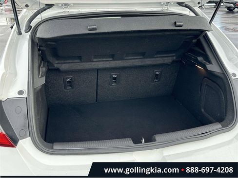 Used 2018 Chevrolet Cruze LT w/ Convenience Package image 8