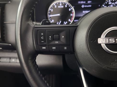 Used 2024 Nissan Pathfinder SV AWD/4WD image 18