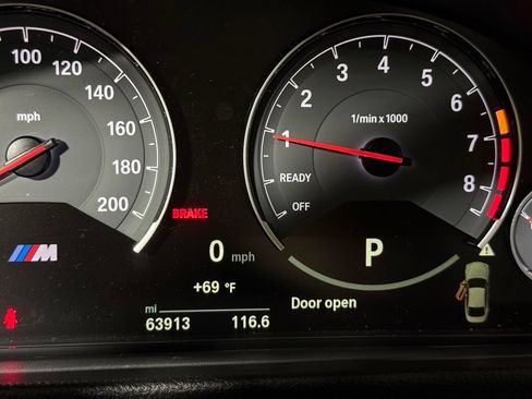 Used 2015 BMW M4 Coupe RWD image 12