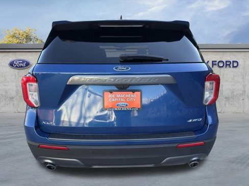 Certified 2022 Ford Explorer XLT w/ Equipment Group 202A image 9