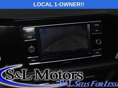 Used 2024 Volkswagen Jetta SE image 16