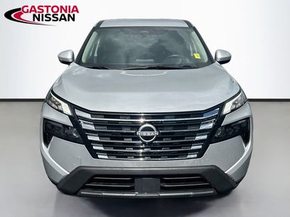 Used 2025 Nissan Rogue SV