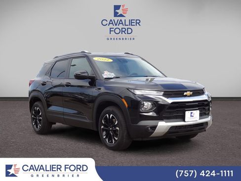 Used 2022 Chevrolet TrailBlazer LT w/ Convenience Package AWD/4WD image 1