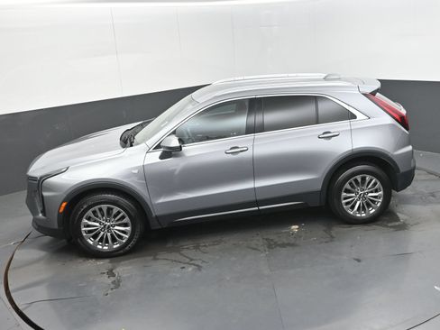 Used 2024 Cadillac XT4 Premium Luxury FWD image 28