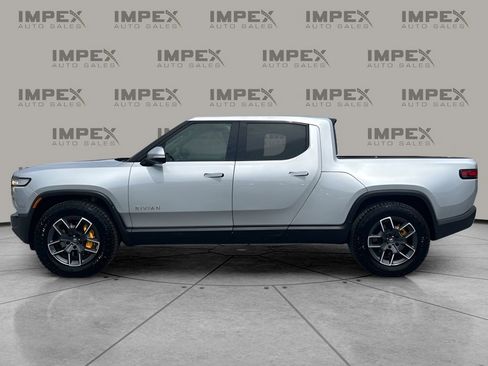 Used 2022 Rivian R1T Launch Edition image 2