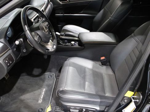 Used 2019 Lexus GS 350 F Sport RWD image 17