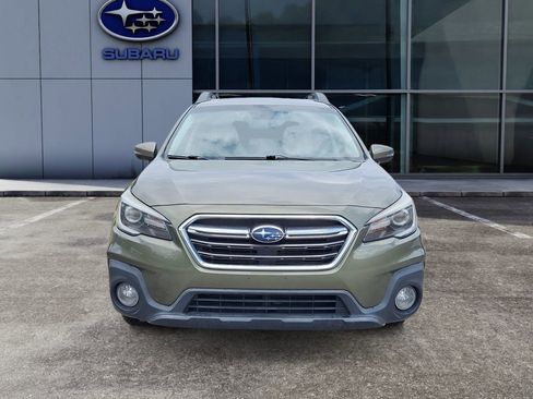 Used 2019 Subaru Outback 2.5i Limited AWD/4WD image 3