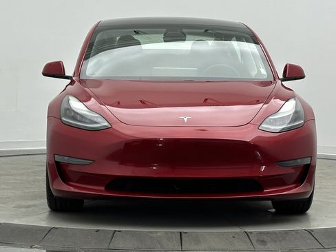 Used 2021 Tesla Model 3 Standard Range Plus image 2