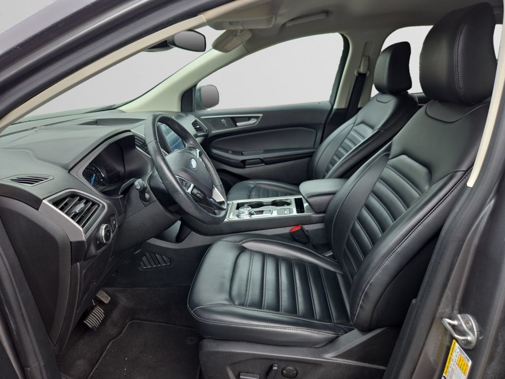 Used 2024 Ford Edge SEL AWD/4WD image 9