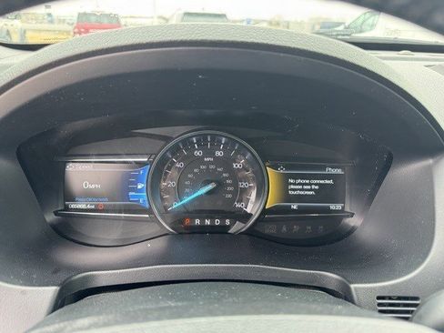 Used 2018 Ford Explorer Limited image 16