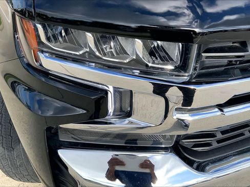 Used 2021 Chevrolet Silverado 1500 LT image 25