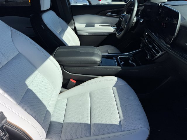 Certified 2026 Chevrolet Traverse High Country FWD image 6