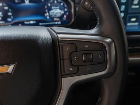Used 2025 Chevrolet Silverado 1500 LT AWD/4WD image 25