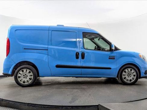 Used 2017 RAM ProMaster City Tradesman SLT w/ Rear Back-up Camera Group FWD image 9