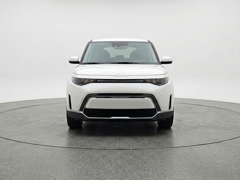 Used 2025 Kia Soul LX w/ LX Technology Package image 1