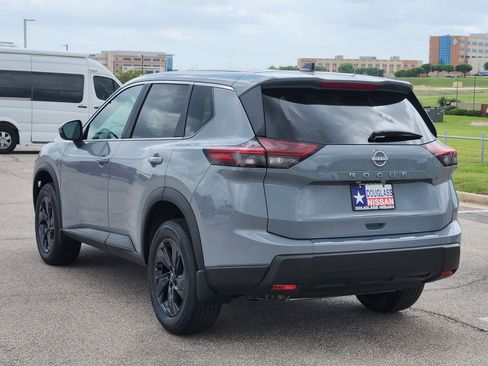 New 2026 Nissan Rogue SV FWD image 3