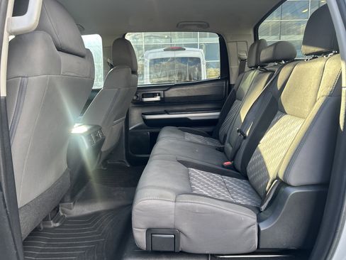 Used 2018 Toyota Tundra SR5 w/ TRD Off Road Package image 25