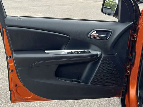 Used 2011 Dodge Journey Express image 9