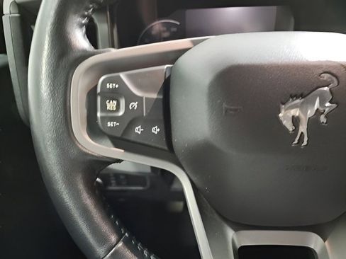 Used 2022 Ford Bronco Black Diamond image 24