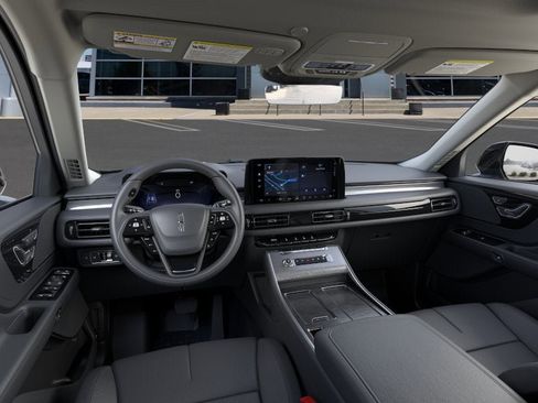 New 2026 Lincoln Aviator AWD image 9
