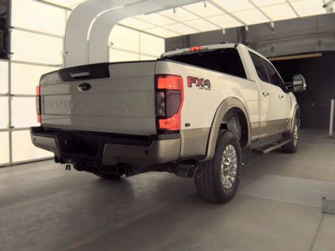 Used 2020 Ford F250 XLT w/ XLT Premium Package AWD/4WD image 5