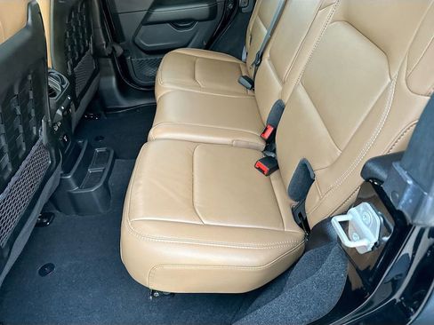 Used 2021 Jeep Wrangler Unlimited Rubicon w/ Safety Group image 28