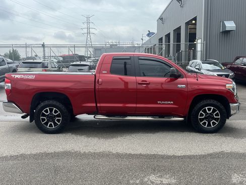 Used 2018 Toyota Tundra SR5 w/ TRD Off Road Package AWD/4WD image 8
