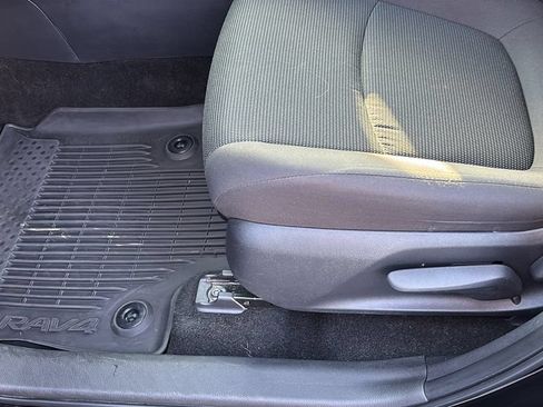 Used 2025 Toyota RAV4 LE AWD/4WD image 26