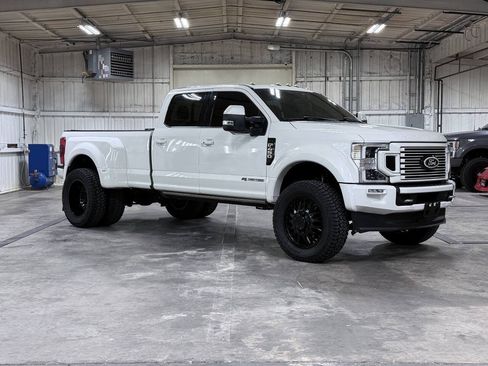 Used 2020 Ford F450 Platinum w/ FX4 Off-Road Package AWD/4WD image 1