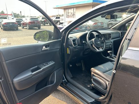 Used 2020 Kia Sportage S FWD image 12